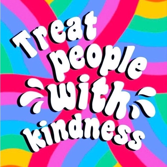 Meet your Posher, Laura - Picture 3 of 5